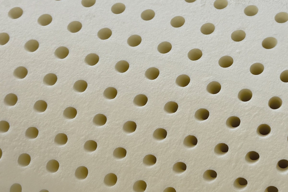 Oreiller en mousse à mémoire de forme modèle EXTRA SLIM