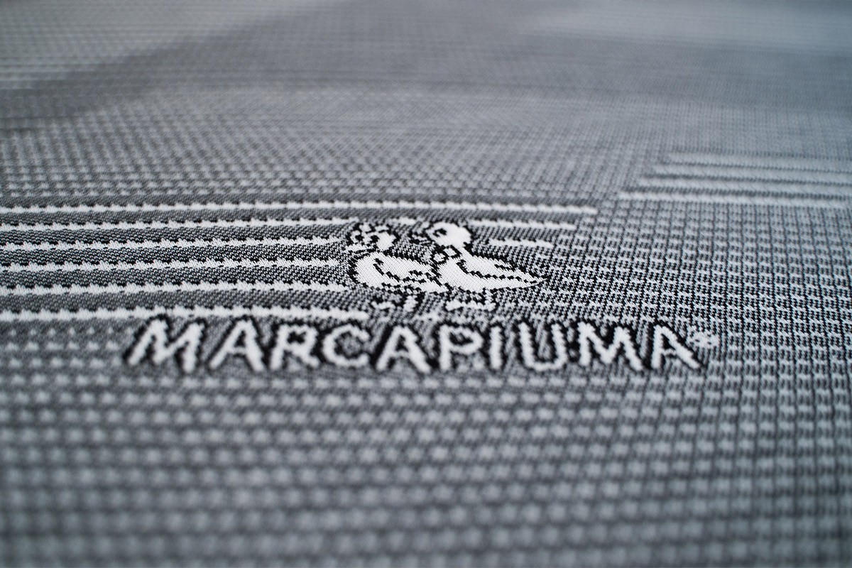 Materasso Waterfoam singolo You&Me rivestimento Graphene logo - Marcapiuma
